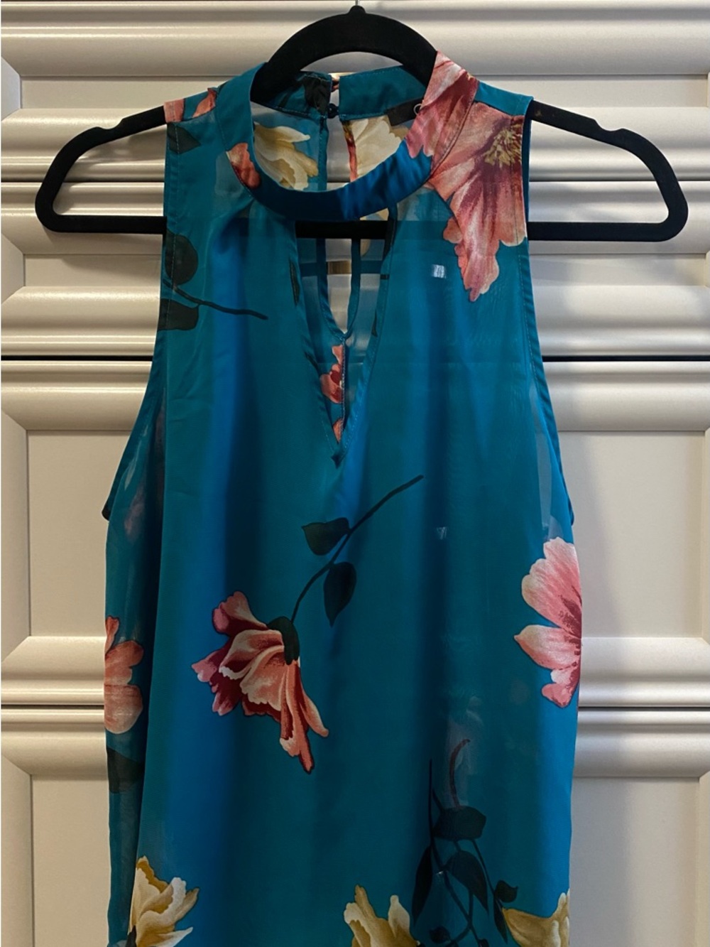 cleo Teal Floral Keyhole Sleeveless Camisole